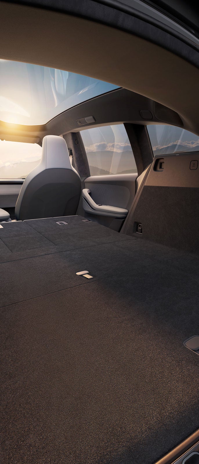 Ultra Large Trunk Space Ultra Large Trunk Space